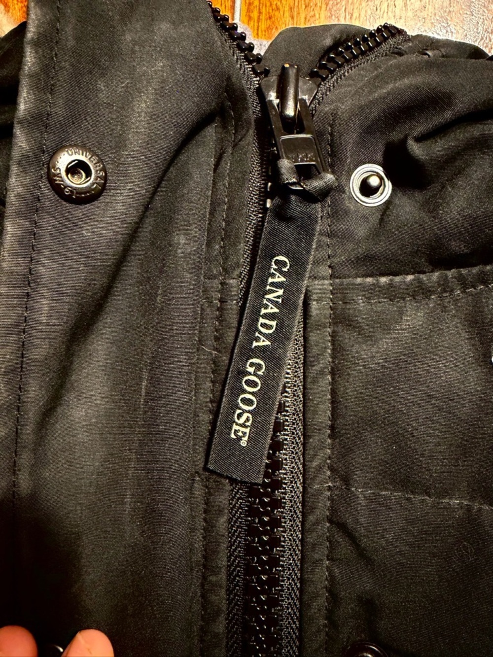 Authentic Canada goose jacket black size small - Picture 5 of 10